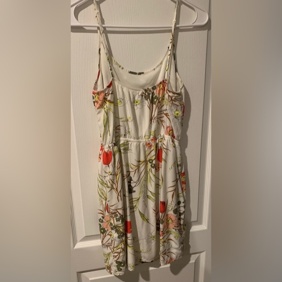 Old Navy Floral Dress - Picture 5 of 7